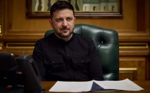 Владимир Зеленский в четверг заявил что у него был очень хороший разговор с американскими посланниками Стивом Виткоффом и Джаредом Кушнером с целью прекращения войны России против Украины Мы обсудили некоторые существенные детали текущей работы заявил президент Украины в четверг в посте на X Есть хорошие идеи которые могут привести к общему результату и прочному миру jkinvest news jkinvest