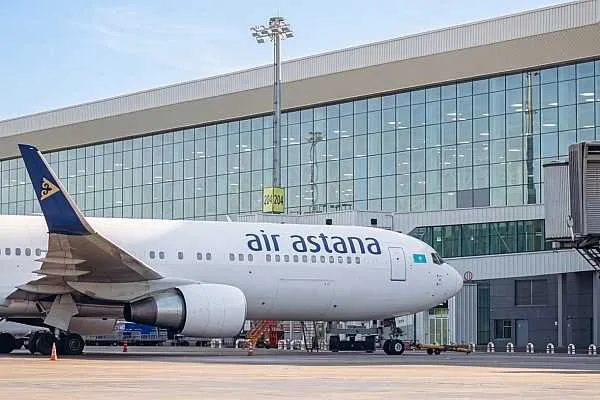 Авиакомпания Air Astana продлила отмену рейсов в Дубай до 31 мая Авиакомпания Air Astana продлила отмену рейсов в Дубай до 31 мая Об этом сообщает AVIA RU со ссылкой на данные пресс службы авиаперевозчика В связи с сохраняющейся напряженной ситуацией на Ближнем Востоке авиакомпания Air Astana продлевает приостановку регулярных рейсов в Дубай по 31 мая включительно отмечается в сообщении авиакомпании Пассажирам отмененных рейсов предлагается полный возврат стоимости авиабилетов без штрафов либо бесплатное перебронирование в том же классе обслуживания на рейсы с вылетом до 31 июля включительно Также возможно бесплатное изменение маршрута на рейсы Air Astana с доплатой разницы в тарифе и аэропортовых сборах с вылетом до 31 июля включительно aviaru net n294952 Оставайся в информационном потоке подпишись на наш канал в MAX