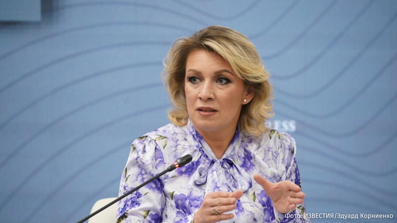 Электоральная кампания в Молдавии стала самой антидемократической за все 34 года независимости республики заявила Мария Захарова В стремлении любым путем сохранить власть правящие круги и их европейские спонсоры задействовали весь спектр тоталитарных механизмов аресты и обыски в целях устранения политических конкурентов закрытие независимых СМИ прежде всего русскоязычных внесудебное преследование несогласных говорится в сообщении официального представителя МИД РФ Она отметила что Москва надеется что результаты предстоящих парламентских выборов в Молдавии будут объективно отражать истинную волю жителей страны Захарова добавила что русофобские выпады молдавских официальных лиц не находят понимания и поддержки у молдаван Для большинства молдаван Россия остается проверенным надежным другом Жители республики не поддерживают навязываемые им извне чуждые установки и хотят сохранить собственную историю культуру морально нравственные и семейные ценности Они понимают что настоящая безопасность и благополучие возможны только через поддержание равноправного взаимоуважительного сотрудничества со всеми странами подчеркнула она  28 сентября в Молдавии пройдет голосование в парламент В нем примут участие 23 зарегистрированных субъекта в числе которых 15 партий Больше новостей тут МАХ Отправить новость