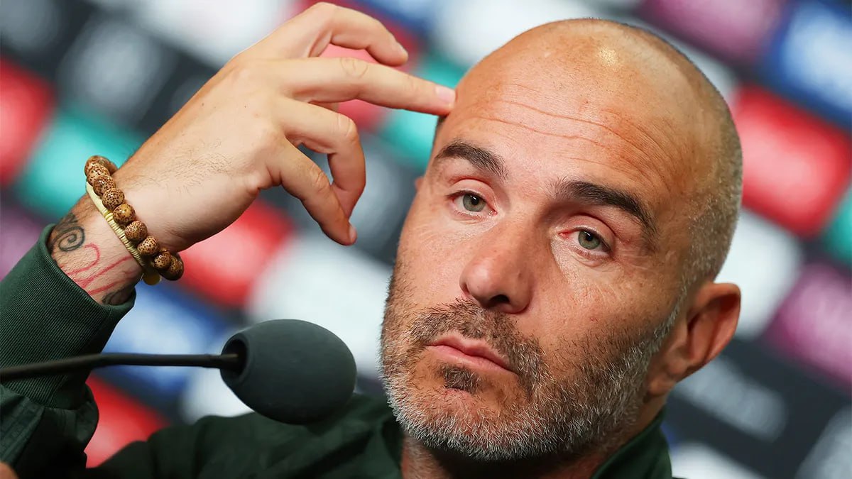 Челси официально объявил об увольнении главного тренера Энцо Марески