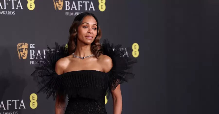 Зои Салдана стала самой кассовой актрисой обойдя Скарлетт Йоханссон Сэмюэла Л Джексона и Роберта Дауни младшего Совокупные мировые сборы фильмов с ее участием достигли 15 46 млрд следует из данных платформы The Numbers Рекорд был достигнут после выхода фильма Джеймса Кэмерона Аватар Пламя и пепел который уже собрал в прокате свыше 1 23 млрд В целом именно фильмы франшизы Аватар а также вселенной Marvel Зои сыграла Гамору в Мстителях и Стражах галактики и внесли ключевой вклад в первенство The Blueprint News