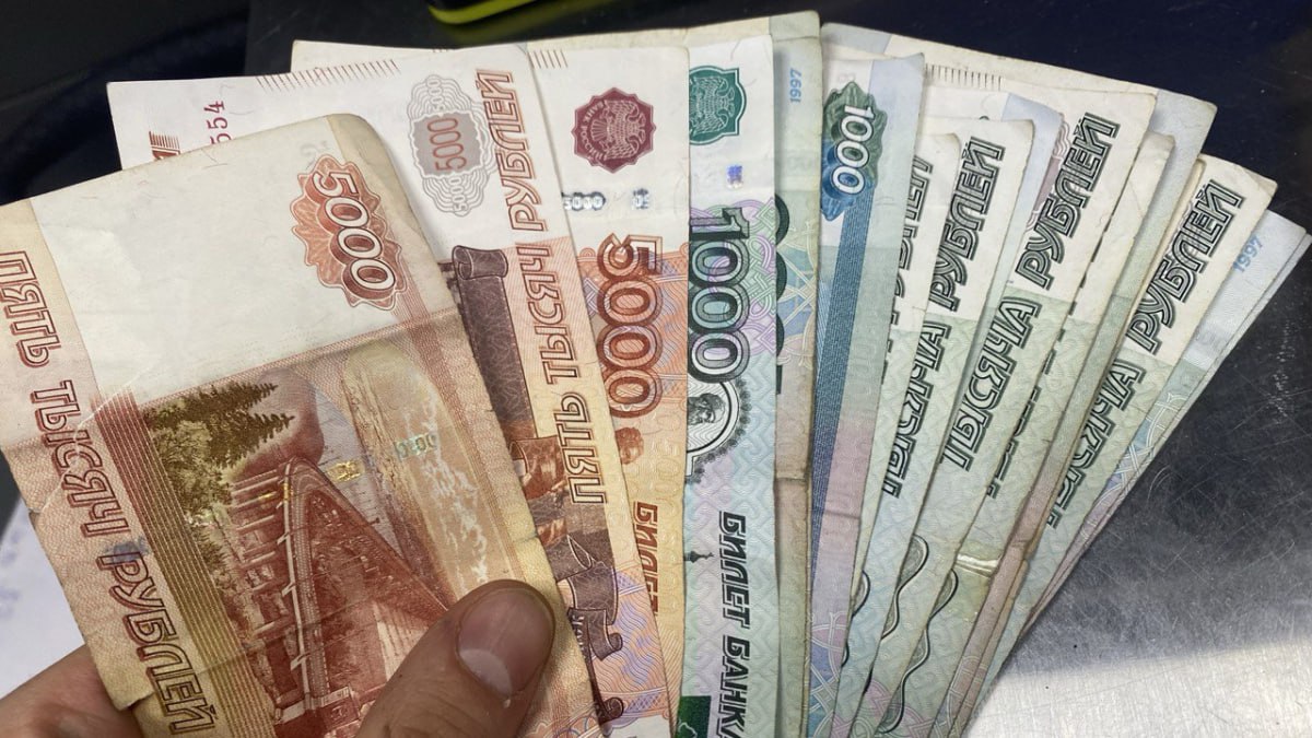 В Самаре лже-инвалид незаконно получил более 1,6 млн. рублей В Самаре мужчина предстанет перед судом по обвинению в особо крупном мошенничестве при получении государственных выплат. Фигурантом уголовного дела стал житель Октябрьского района города. Как выяснили следователи, злоумышленник предоставил в Пенсионный фонд справку о якобы имеющейся инвалидности. ГТРК Самара
