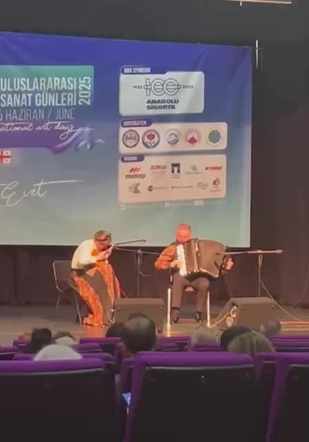 Сахалинский ансамбль и коллективы из Кабардино-Балкарии завоевали гран-при на международных фестивалях