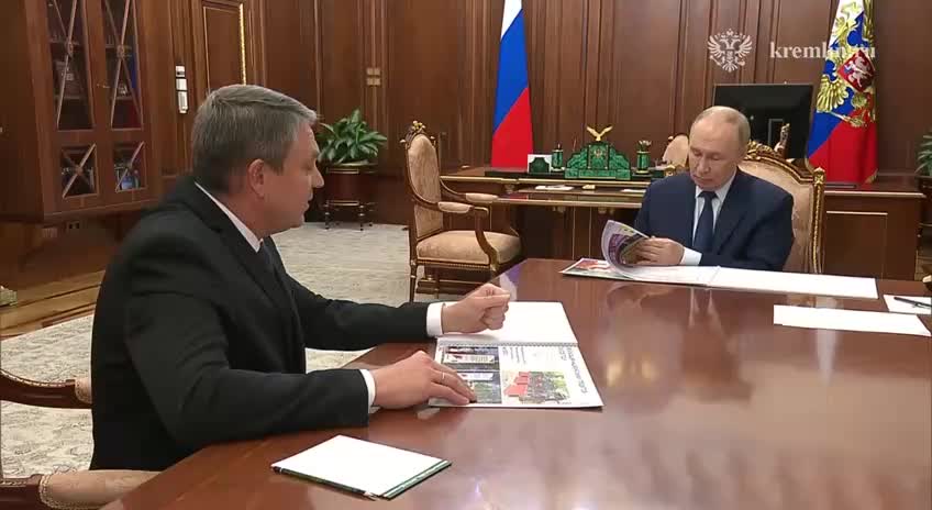 Путин и Пасечник обсудили восстановление ЛНР и поддержку сельского хозяйства