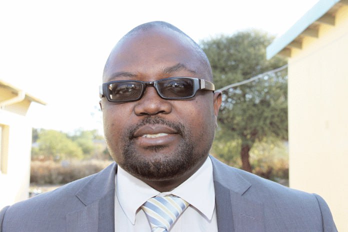 Ботсвана рассчитывает на сотрудничество с Россией в крупномасштабных горнодобывающих проектах глава МИД Фенио Бутале Мы рассчитываем воспользоваться знаниями и экспертизой России в крупномасштабных горнодобывающих проектах а также в перерабатывающих отраслях для создания добавленной стоимости Именно в этих направлениях мы видим возможности для сотрудничества Ботсвана хочет получать выгоду и участвовать в перерабатывающих отраслях в том числе внутри алмазной индустрии Мы смотрим на разработку других полезных ископаемых поскольку имеющиеся данные указывают на наличие у нас и других минералов включая редкоземельные Африканская инициатива Telegram ВК Max