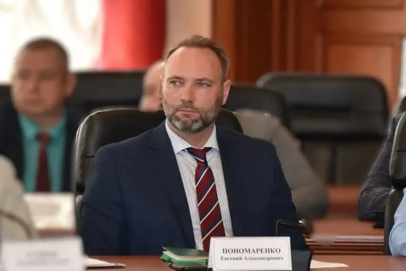 Евгений Пономаренко назначен первым зампредом правительства ЕАО К его полномочиям отнесены вопросы развития промышленности туризма и креативной экономики Читать подробнее на сайте