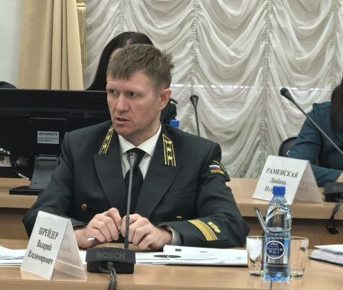 Валерий Шрейдер назначен и о министра лесного хозяйства и пожарной безопасности региона Напомним что после изменений в структуре исполнительной власти Забайкалья было реорганизовано Минприроды и ГО и ПБ региона создано Министерство лесного хозяйства и пожарной безопасности Забайкалья Министерство природных ресурсов переименовано в Министерство природных ресурсов и экологии региона руководителем которого остается Павел Волжин