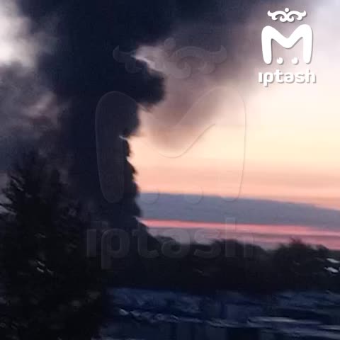 Пожар на складе на улице Михаила Миля: экстренные службы на месте