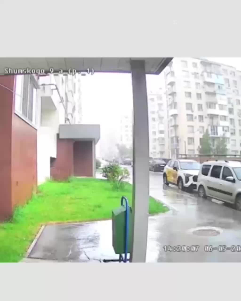 Суд приговорил мужчину к 8 годам за домогательство к школьнице