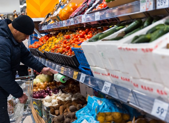 Для самых полезных продуктов в магазинах России появятся отдельные полки В Госдуме предлагают размещать органическую продукцию на специальных полках Читать подробнее на сайте...