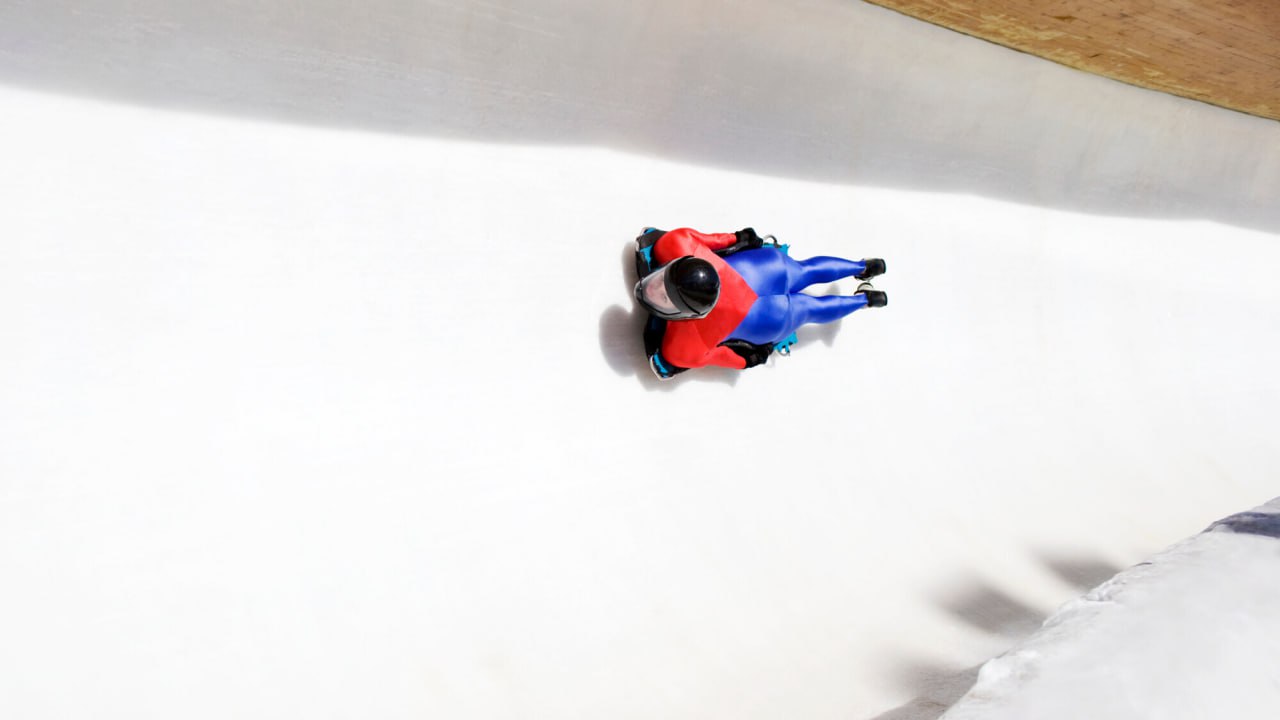 Скелетонистка Фролова заняла седьмое место на этапе Кубка Европы в Инсбруке Победу по итогам двух попыток с результатом 1 минута и 49 58 секунды одержала Валентина Маргальо из Италии Алёна уступила ей 1 12 секунды Здесь же выступили ещё три россиянки Виктория Феттель стала 8 й 1 17 Полина Князева 12 й 1 47 Полина Тюрина 16 й 1 66 news matchtv Ryan McVay Getty Images