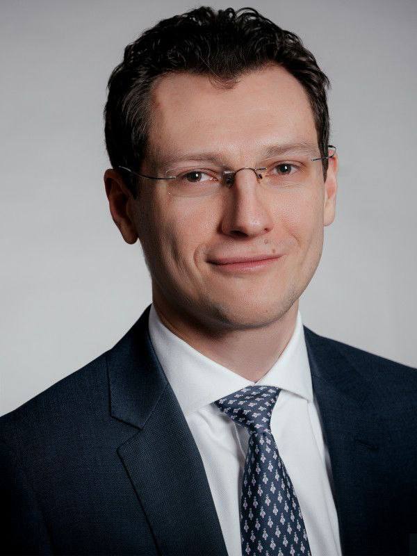 Новое кадровое назначение в Минтрансе России   Александр Игоревич Соколовский назначен директором Департамента государственной политики в области дорожного хозяйства Минтранса России  Ранее Александр Игоревич занимал должность начальника Управления земельно имущественных отношений Росавтодора где проявил себя как эффективный и ответственный руководитель Желаем Александру Игоревичу плодотворной работы и новых значимых достижений на благо дорожной отрасли