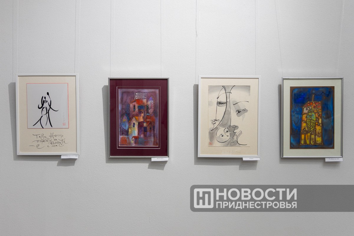 «Незримые мосты» навели в Тирасполе: в картинной галерее сегодня открылись сразу три художественные экспозиции. Там можно увидеть полотна болгарских, украинских, гагаузских и приднестровских живописцев. Выставки посвящены 20-летию Международной творческой ассоциации «КамАрт». Сейчас в Приднестровье проходит паломнический симпозиум, организованный «КамАрт». К нам приехали художники из Сербии, Австрии, Южной Кореи, Индии, Болгарии, России, Украины, Румынии, Молдовы и Гагаузии. Они посетят православные храмы и монастыри.