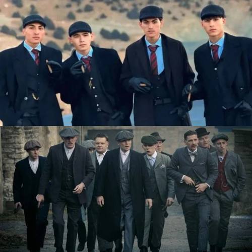 Фанатов Острых козырьков арестовали в Афганистане за нарушение исламских ценностей Четыре парня одевались в стиле бирмингемской банды костюмы тройки пальто и культовые козырьки Они ходили по поселку Джебрали в провинции Герат подражая героям известного сериала и выкладывали это в соцсети Всем юношам в районе 20 лет Местные власти такой стиль не оценили По их словам парни пропагандировали иностранную культуру за это их арестовали и для них была назначена программа реабилитации Фанаты британских гангстеров были вынуждены извиниться на национальном телевидении В ноябре группа друзей дала интервью местному YouTube каналу в котором сказала что им нравится мода сериала и они встречали только положительную реакцию местных жителей Фото Соцсети Кинопоиск Подписывайтесь на BFM И в MAX