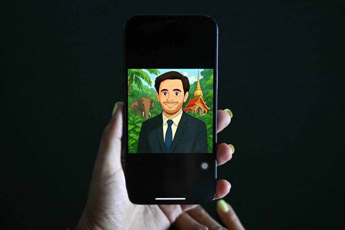 Студия Ghibli и ряд крупных японских издателей потребовали от OpenAI прекратить использование их работ для обучения ИИ без явного разрешения Они заявляют о нарушении авторских прав и призывают к прозрачности справедливой компенсации и контролю над наборами данных Этот шаг усиливает мировой конфликт между создателями и технологическими гигантами и может подтолкнуть индустрию к лицензионным соглашениям и обязательным механизмам opt in Итогом может стать новая норма обучение только по лицензии и с согласия правообладателей Источник SeveraAIClub