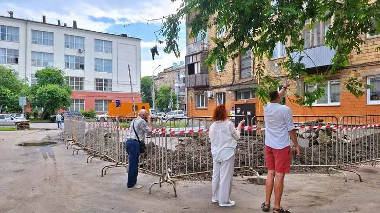 Мэрия Красноярска заявила о ремонте дома на Бограда который подлежит сносу Администрации Красноярска прокомментировала информацию о признании пятиэтажки на Бограда 114 аварийной и подлежащей сносу В мэрии сообщили о ходе аварийно восстановительных работ Фото sibnovosti ru   Подписаться на sibnovosti ru предложить новость