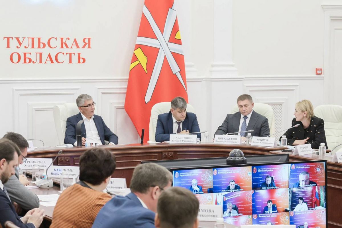 Наталья Архипова призвала туляков поддержать проект Герой 71 в участии на конкурсе ПРОФ IT   newstula ru fn 1729599 html Замгубернатора Тульской области по социальным и правовым вопросам Наталья Архипова в своих соцсетях обратилась к тулякам с призывом поддержать проект Герой 71 который примет участие в федеральном конкурсе ПРОФ IT   Прислать новость Подписаться