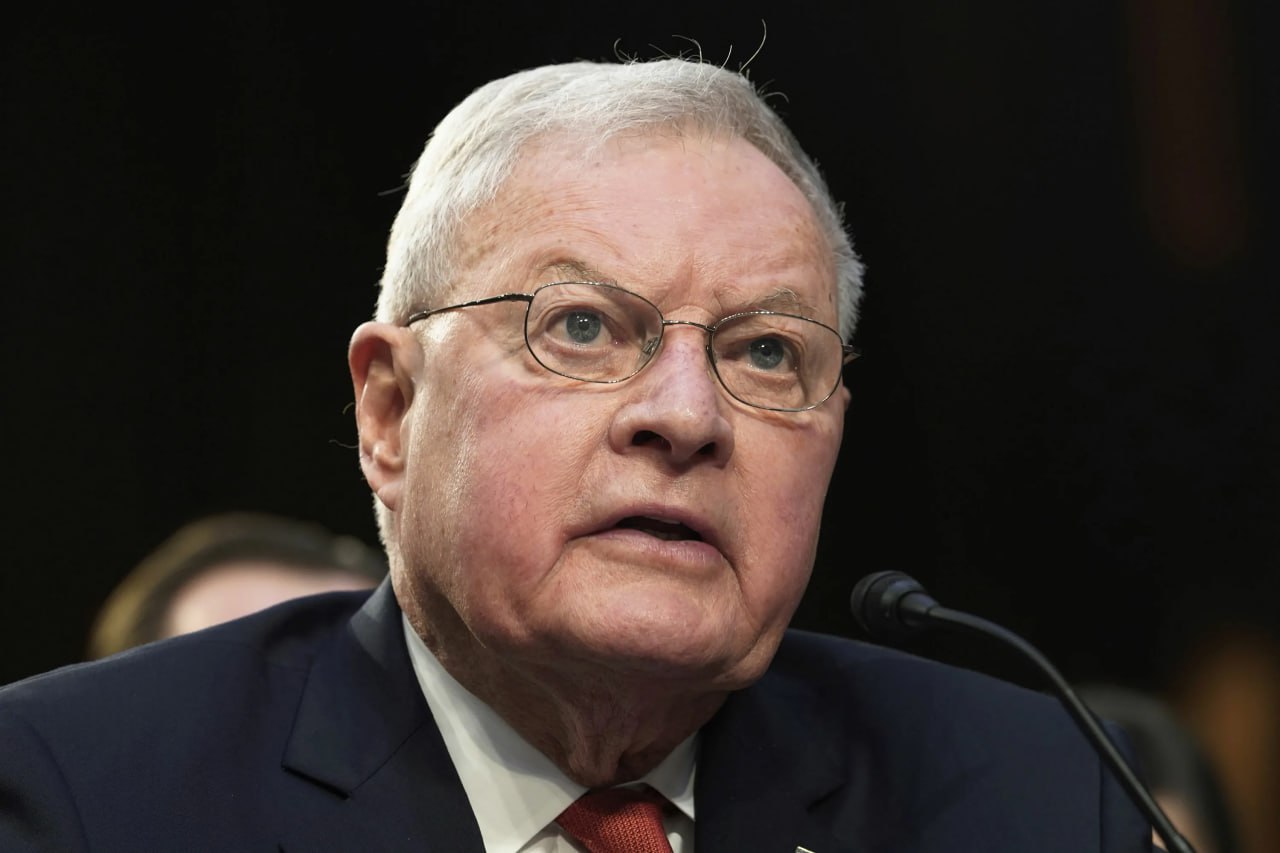 Кит Келлог: США продолжат линию давления на Москву, чтобы заставить Россию вести переговоры По его словам, Вашингтон уже получил список условий по переговорам от Киева и ожидает аналогичного документа от российской стороны Читать далее