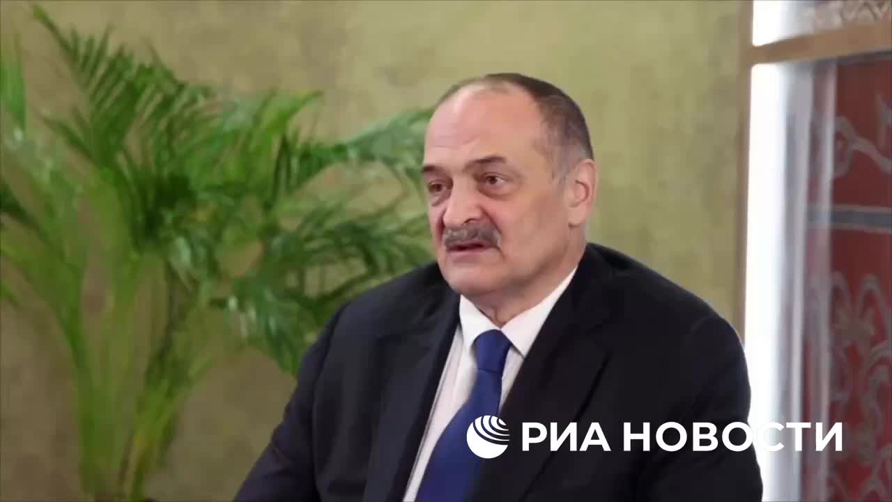 Запуск ж/д сообщения между Махачкалой и Грозным обсуждается на Кавказском инвестиционном форуме