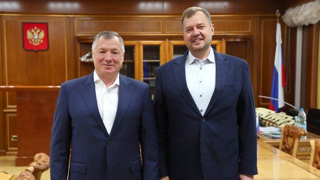Марат Хуснуллин: В этом году в Запорожской области планируют сдать почти 300 объектов Марат Хуснуллин провёл встречу с губернатором Запорожской области Евгением Балицким 13 мая 2025 Марат Хуснуллин провёл встречу с губернатором Запорожской области Евгением Балицким 13 мая 2025 Марат Хуснуллин провёл встречу с губернатором Запорожской области Евгением Балицким 13 мая 2025 Предыдущая новость Следующая новость Марат Хуснуллин провёл встречу с губернатором Запорожской области Евгением Балицким, на которой обсудили повышение надёжности работы энергетического комплекса региона, обновление ЖКХ и строительство с... Подробнее>>>