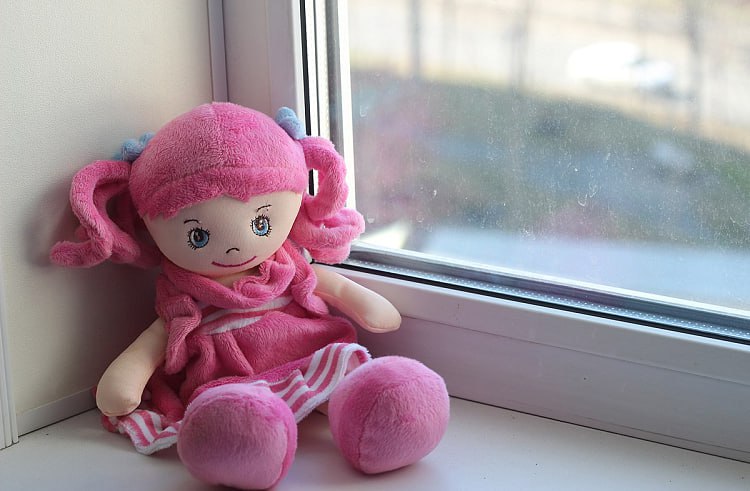 Анонимная беседа с психологом спасает детей в кризисной ситуации Специалисты Приморья помогают подросткам и их родителям На телефоны доверия ежегодно поступает до 15 ти тысяч обращений Психологи оказывают поддержку при депрессии агрессии и других проблемах Консультации бесплатны анонимны и доступны круглосуточно по телефонам 8 423 207 70 75 краевой 8 800 2000 122 федеральный   Читай новости ОТВ в MAX