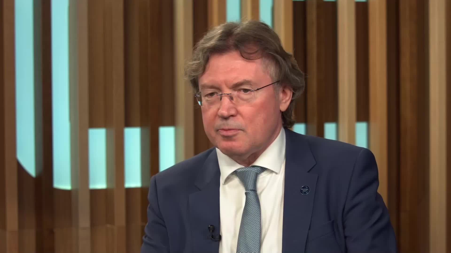 Сергей Рыбальченко: Проживание взрослых детей с родителями мешает демографическому росту