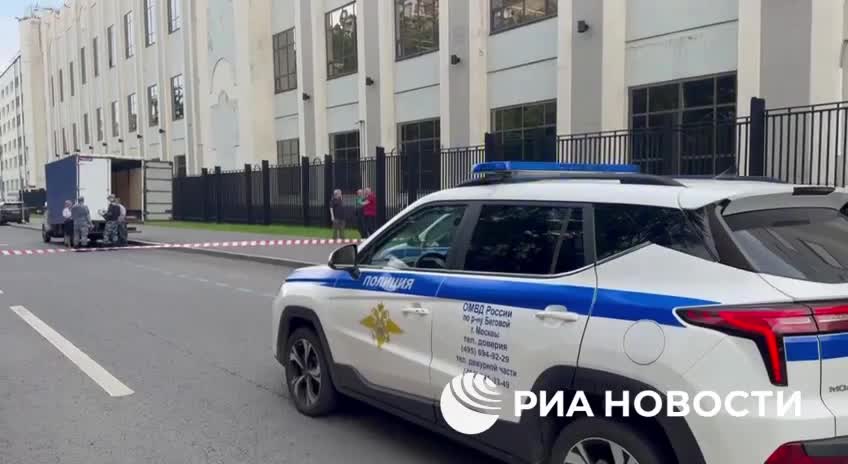 Проверка подозрительной 'Газели' в Москве приводит к перекрытию улицы Правды