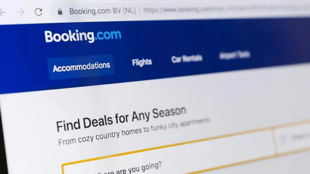 Booking com предупредил пользователей о доступе третьих лиц к данным о бронированиях именах адресах и прочем По словам компании ситуация находится под контролем а пострадавшие пользователи проинформированы При этом платёжная информация никуда не утекла vc ru services 2865052