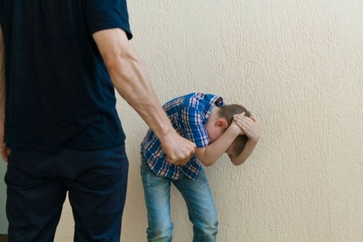 #защитаПравДетей Прокуратура в Кирове взыскала с осужденного лица в пользу малолетнего потерпевшего компенсацию морального вреда, причиненного в результате преступных посягательств