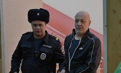 Верховный суд Российской Федерации признал незаконной утрату корпоративного контроля Александром Сабадашем над «Выборгской лесопромышленной корпорацией»  ООО ВЛК  и постановил вернуть право на 100% долей в уставном капитале компании его структурам. Это решение фактически ставит под сомнение законность сделки, в результате которой компания миллиардера Михаила Прохорова «Бизнесинформ» приобрела 90% долей в капитале ВЛК.