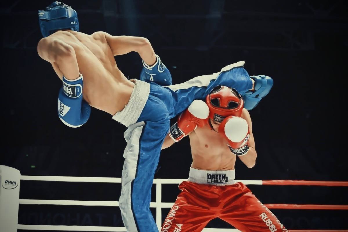 нана новости Грандиозное спортивное событие в Майкопе В столице Адыгеи пройдут Открытые Республиканские соревнования по кикбоксингу посвященные памяти Заслуженного тренера России Казбека Кушуковича Сиюхова Ключевое событие для спортсменов со всей России которое соберет сильнейших бойцов для повышения мастерства и выполнения нормативов Единой всероссийской спортивной классификации Турнир также послужит укреплению спортивных и дружественных связей между регионами Соревнования пройдут с 13 по 16 ноября Мандатная комиссия взвешивание и бои состоятся в спортивном зале Института физической культуры и дзюдо АГУ по адресу г Майкоп ул Советская 193 Благотворительный фонд развития спорта Проспект приглашает всех желающих Нана сказала Подписаться