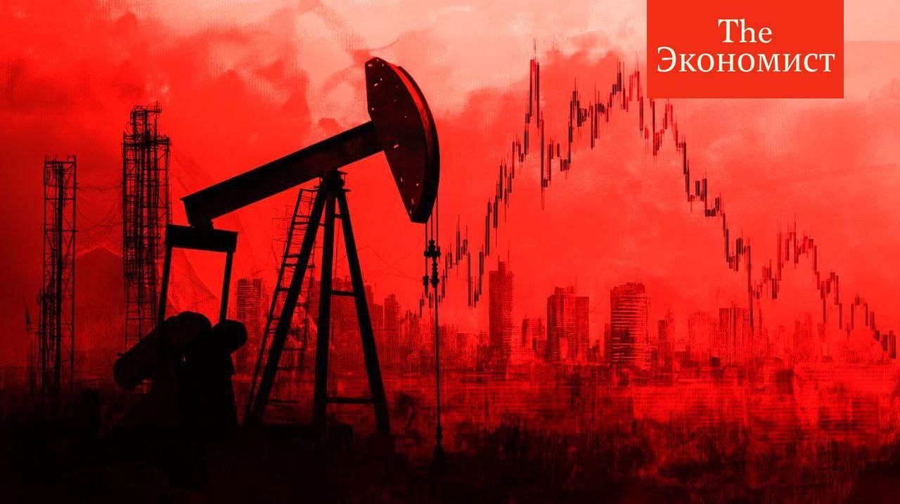 Цена российской нефти впервые с весны рухнула ниже 50 за баррель В порту Приморск котировки Urals в середине недели опускались до 47 4 за бочку В результате нефть этой марки впервые ушла ниже обновлённого ценового потолка Евросоюза который установлен на планке 47 6 Российская нефть дешевеет вслед за мировыми нефтяными котировками которые на этой неделе обновили минимумы с мая Стоимость сорта Brent за три недели упала на 15 и сейчас находится чуть выше 60 The Экономист