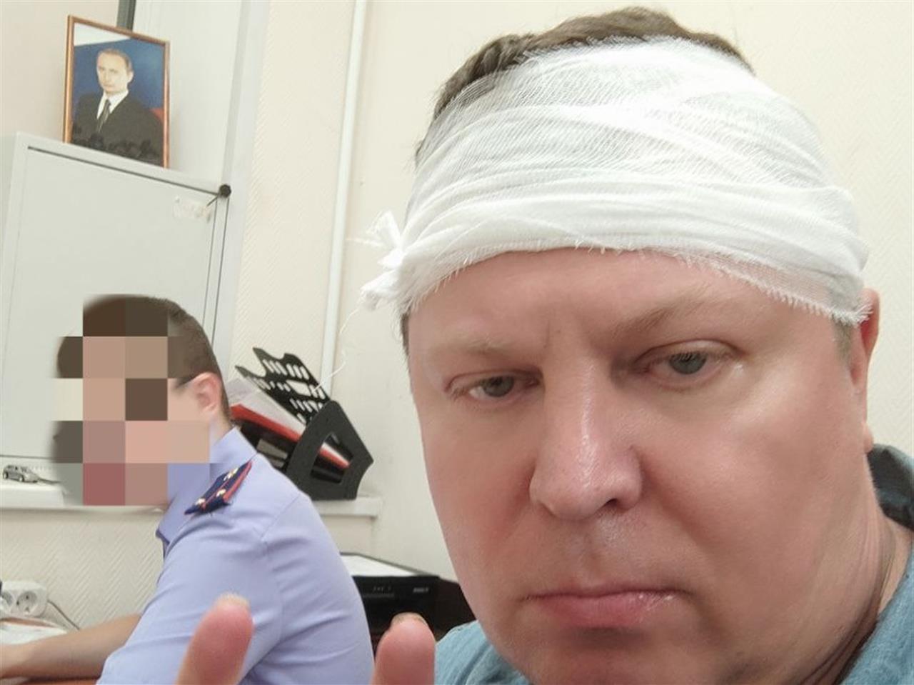 Депутат Госдумы Михаил Матвеев выступил с инициативой полного запрета невозвратных авиабилетов. И даже направил обращение Михаилу Мишустину. Парламентарий объяснил свою логику. Из-за невозвратных тарифов люди не могут сдавать билеты. И если они не летят, то кресло пустое, а желающие его занять не могут этого сделать, так как оно «занято». А вот при отмене невозврата таких проблем не будет. «Запрет невозвратных билетов позволил бы пассажирам, отказывающимся от поездки, вернуть хотя бы часть средств – 300, 500 или 1000 руб. Тогда люди чаще сдавали бы билеты, освобождая места для других», – уточнил депутат. По его мнению, это также может повысить доходы авиакомпаний за счет повторной продажи освободившихся мест. Подробнее на ТурДоме.