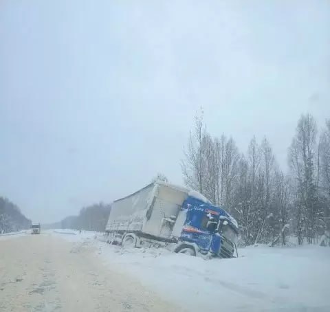 Фура попала в ДТП на трассе в Шабалинском районе Мы в MAX