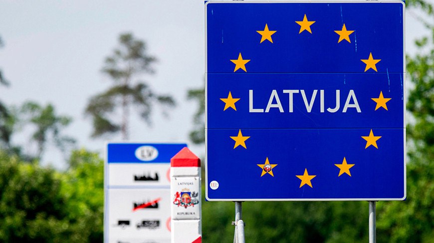 Латвия еще на полгода продлит усиленный пограничный режим на границе с Беларусью Правительство Латвии намерено еще на полгода до 30 июня 2026 года продлить усиленный пограничный режим на границе с Беларусью сообщают латвийские СМИ со ссылкой на проект приказа представленного в Портал законодательства Пока усиленный режим охраны латвийско белорусской границы действует до 31 декабря этого года Он установлен в Лудзе и волостях Лудзенского края в волостях Краславского края в Аугшдаугавском крае в Даугавпилсе и в волости Каунатас Резекненского края Сайт TikTok VK Instagram YouTube ОК Стикерпак ВВ Чат бот