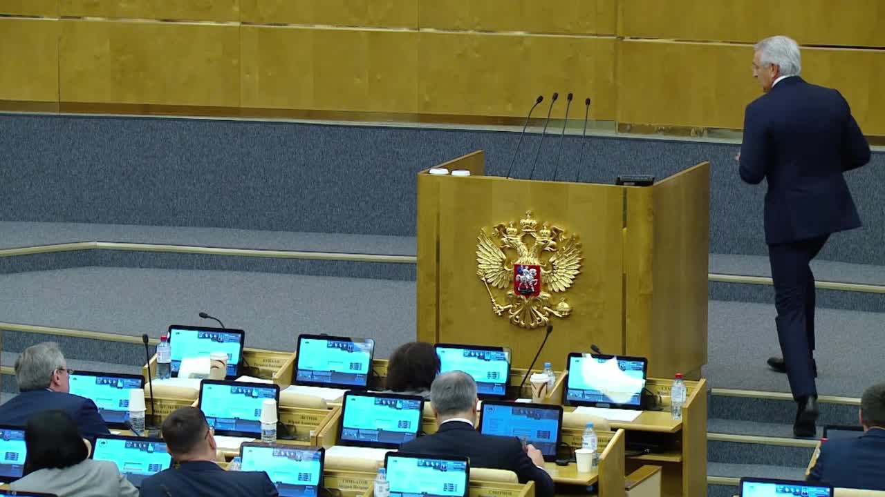 Госдума приняла законопроект о статусе национальных медицинских исследовательских центров