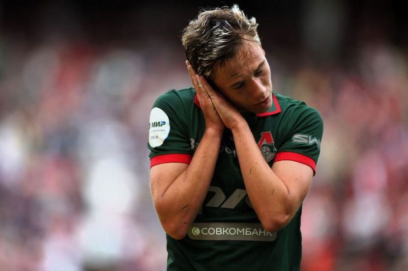 Кузьмичёв вчера был в офисе Локо общения с Монако по Батракову не было Представитель полузащитника Локомотива Алексея Батракова Владимир Кузьмичёв в интервью Дай УдаритЬ для Metaratings отреагировал на информацию что Монако проявляет интерес к футболисту Ранее телеграм канал Мутко против сообщил что французский клуб рассматривает возможность подписания Батракова и готов предложить Локомотиву за игрока 20 млн евро Вчера был в офисе Локомотива общался со спортивным и генеральным директорами клуба Никакого общения с ними со стороны Монако не было Иначе они бы обязательно сказали сказал Кузьмичёв