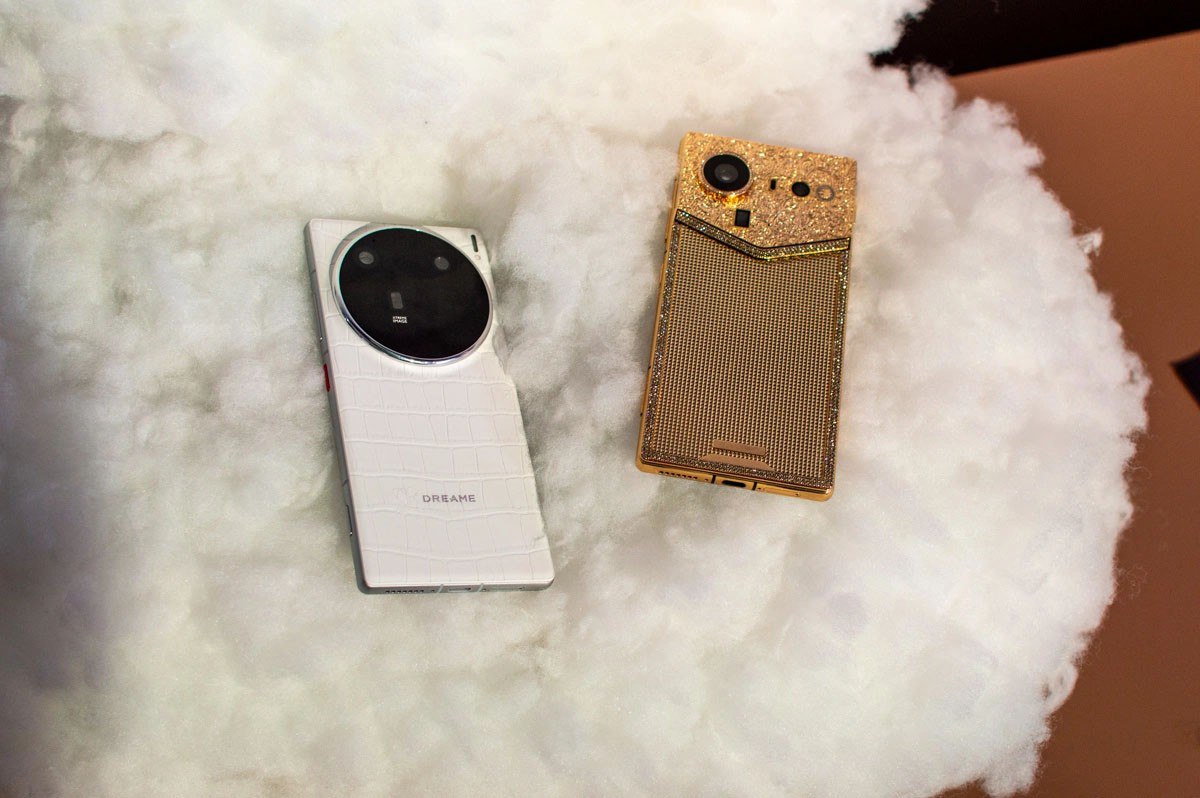 Не пылесосы Компания Dreame известная бытовой техникой представила сразу три смартфона Флагман будет позолоченным с искусственными камнями но есть и более бюджетные варианты     kod ru smartfony dreame