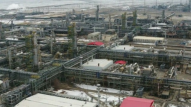 Добыча нефти на Тенгизе восстановлена на 60 Нефтедобыча на Тенгизе восстановлена на 60 к 23 февраля планируется выйти на плановые показатели в 950 тысяч баррелей в сутки передает ArbatMedia   Прислать новость