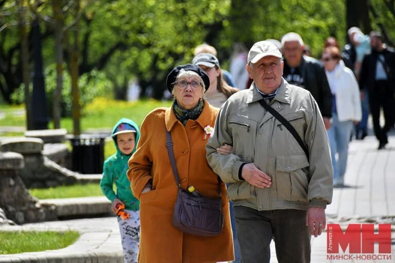 Повышать пенсионный возраст в Беларуси не планируется.  Министр труда и социальной защиты Наталия Павлюченко заверила, что в республике этот вопрос не находится на повестке дня.  Напоминаем, в Беларуси пенсионный возраст для женщин — 58 лет, для мужчин — 63 года.  «Минск-Новости» MINSKNEWS.BY Telegram Viber FB  VK Inst TikTok  YouTube