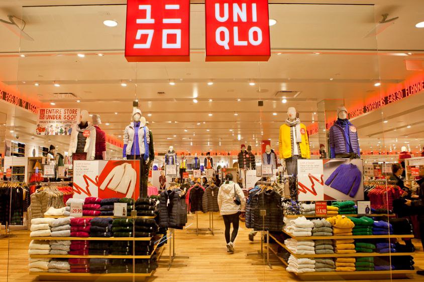 Uniqlo могут вернуться в Россию холдинг подал в Роспатент сразу 10 заявок на товарные знаки Среди них Uniqlo Юникло и логотипы GU и Fast Retailing Co Модники затаили дыхание