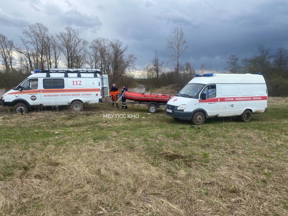 Девушка выпала из лодки во время сплава на реке Бабка Инцидент произошел вблизи деревни Саркаево на реке Бабка. 4 мая во время сплава на пакрафте девушка выпала из лодки. В ходе инцидента она не пострадала. Туристы вызвали спасателей. Девушку довезли до берега на лодке и передали врачам. Источник ЧП Пермь Прислать новость