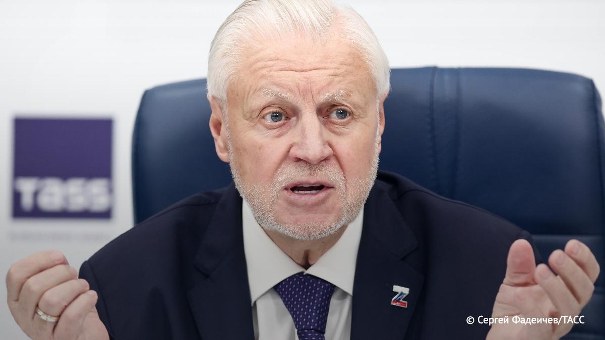 Миронов предложил отменить ЕГЭ Пока мы не избавимся от ЕГЭ никакие позитивные перемены в нашем среднем образовании невозможны сказал ТАСС председатель Справедливой России А значит и не повысим уровень высшего образования данные о большом числе учащихся которые сдали ЕГЭ но потом не тянут учебу в вузе это убедительно подтверждают