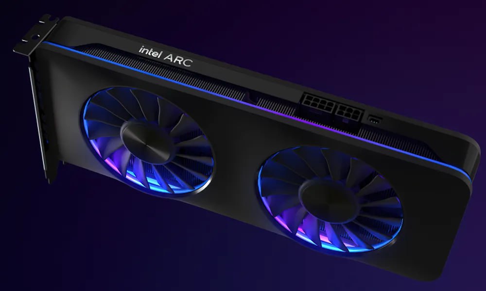 Линейка Arc Alchemist, представленная в октябре 2022 года, уходит на покой: Intel объявила о прекращении жизненного цикла своей первой за долгое время серии видеокарт. Согласно уведомлениям об изменениях PCN , размещенным на сайте Intel, выпуск дискретных и мобильных ускорителей будет прекращен в течение ближайшего года. Заказать Intel Arc A750 можно будет до 27 июня 2025 года, отгрузки прекратятся 26 сентября текущего года. Arc A770 будет снят с производства 18 ноября 2025 года, а последние поставки состоятся 20 мая 2026 года. Вместе с A770 будут прекращены поставки мобильных видеокарт Arc A530M, A350M, A730M, A770M, A570M и A370M. На данный момент в строю остаются только модели Arc A380 и A580, однако ожидается, что их производство также будет прекращено в ближайшем будущем, учитывая выход на рынок линейки Battlemage.