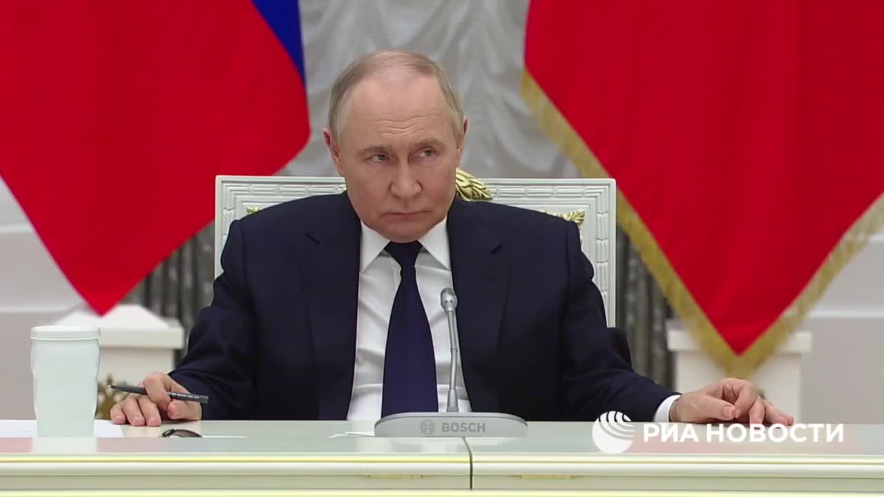 Путин предложил помощь 'Вкусно и точка' в вопросе возвращения McDonald's в Россию
