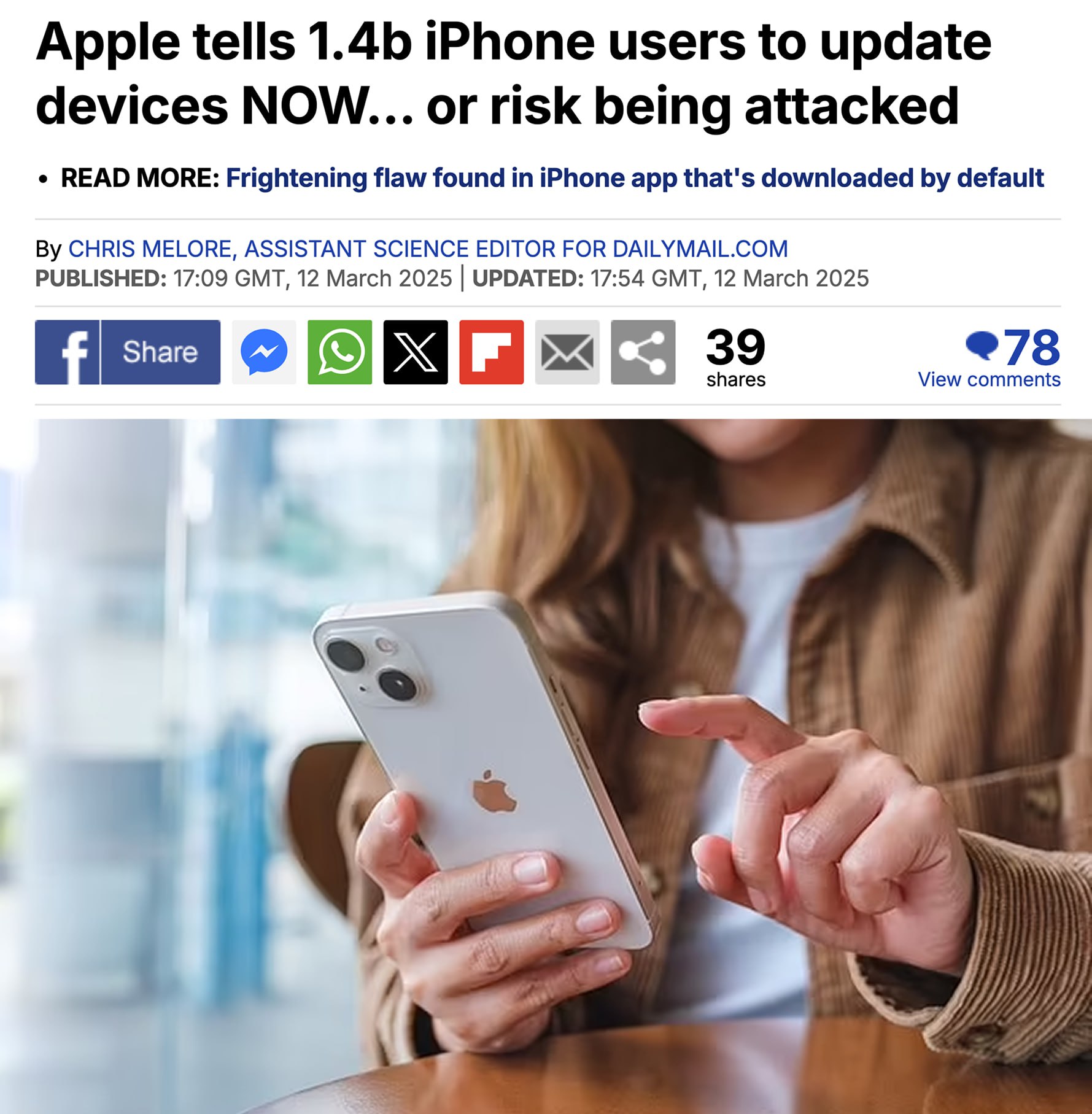 Срочно обновить iPhone призывает Apple.   В смартфонах 1,4 млрд пользователей нашли критическую уязвимость.   Дыру выявили в браузере Safari. Решает проблему обновление до версии 18.3.2.   В зоне риска — все модели от iPhone XS и новее