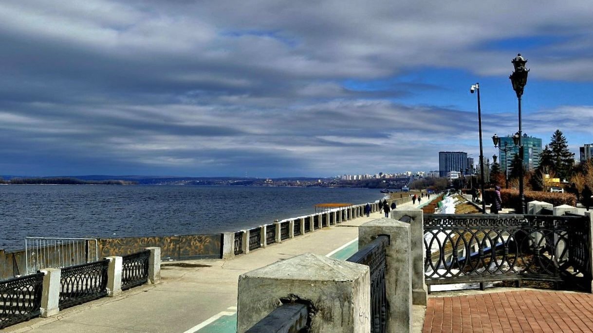 В СберСтраховании посчитали что 82 самарцев ожидают позитивных изменений в жизни от искусственного интеллекта в 2024 году 79 В целом по стране данный показатель составляет 86 в 2024 77 Таковы результаты исследования которое провели СберСтрахование жизни и СберСтрахование в преддверии международной конференции AI Journey Путешествие в мир искусственного интеллекта oboz info v sberstrahovanii poschitali chto 82 samartsev ozhidayut pozitivnyh izmenenij ot ii