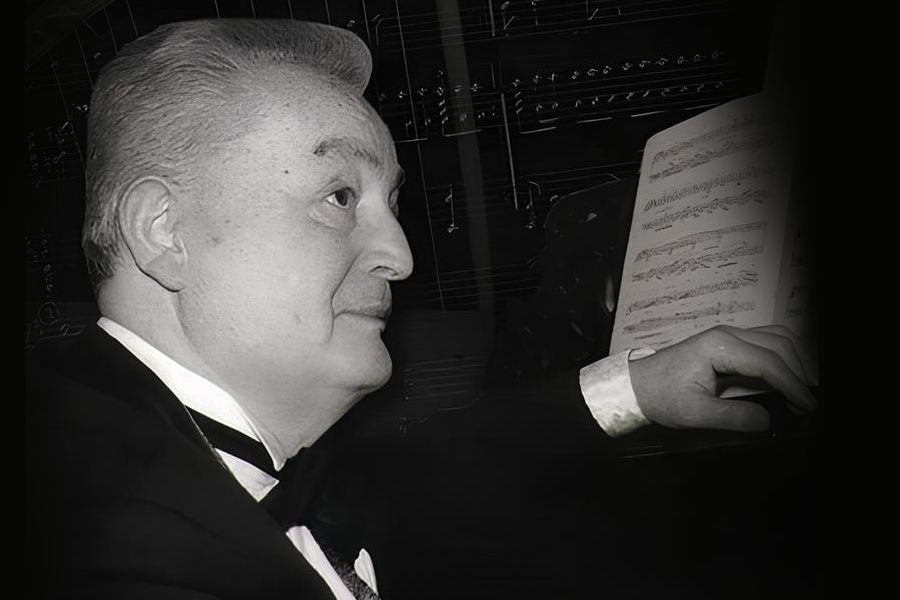 Сегодня исполняется 90 лет со дня рождения выдающегося осетинского композитора Феликса Шалвовича Алборова В честь знаменательной юбилейной даты в Концертном зале филиала Мариинского театра в РСО Алания 25 сентября в 18 30 состоится Вечер памяти Феликса Алборова В программе прозвучат всеми любимые произведения композитора в исполнении Симфонического оркестра филиала За дирижерским пультом Залина Карданова Солист лауреат всероссийских и международных конкурсов Азамат Тедеев гармоника В концерте также примет участие Мужской хор национальной песни под управлением народной артистки РСО Алания Ольги Джанаевой  Билеты уже доступны на сайте филиала Феликс Алборов являлся членом Союза композиторов России лауреатом Государственной премии им Коста Хетагурова почетным кавалером медали им Георгия Свиридова В его богатом творческом наследии хоровые оркестровые и фортепианные произведения
