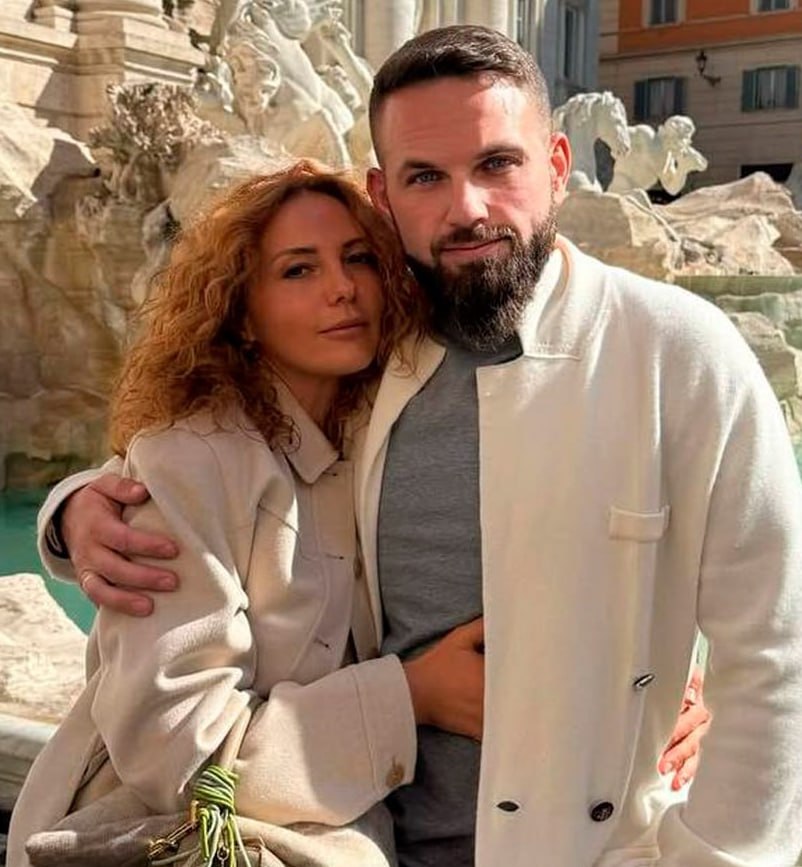 В ОАЭ убили друга Дурова Романа Новака и его жену Перед этим их похитили с целью получения выкупа Убийцы задержаны Это граждане РФ В ближайшее время их доставят в Петербург Накануне криптомошенник Новак обманул инвесторов на 500 млн Среди пострадавших бизнесмены из Китая и Ближнего Востока украинские силовики и даже неназванный депутат Госдумы bankoffo