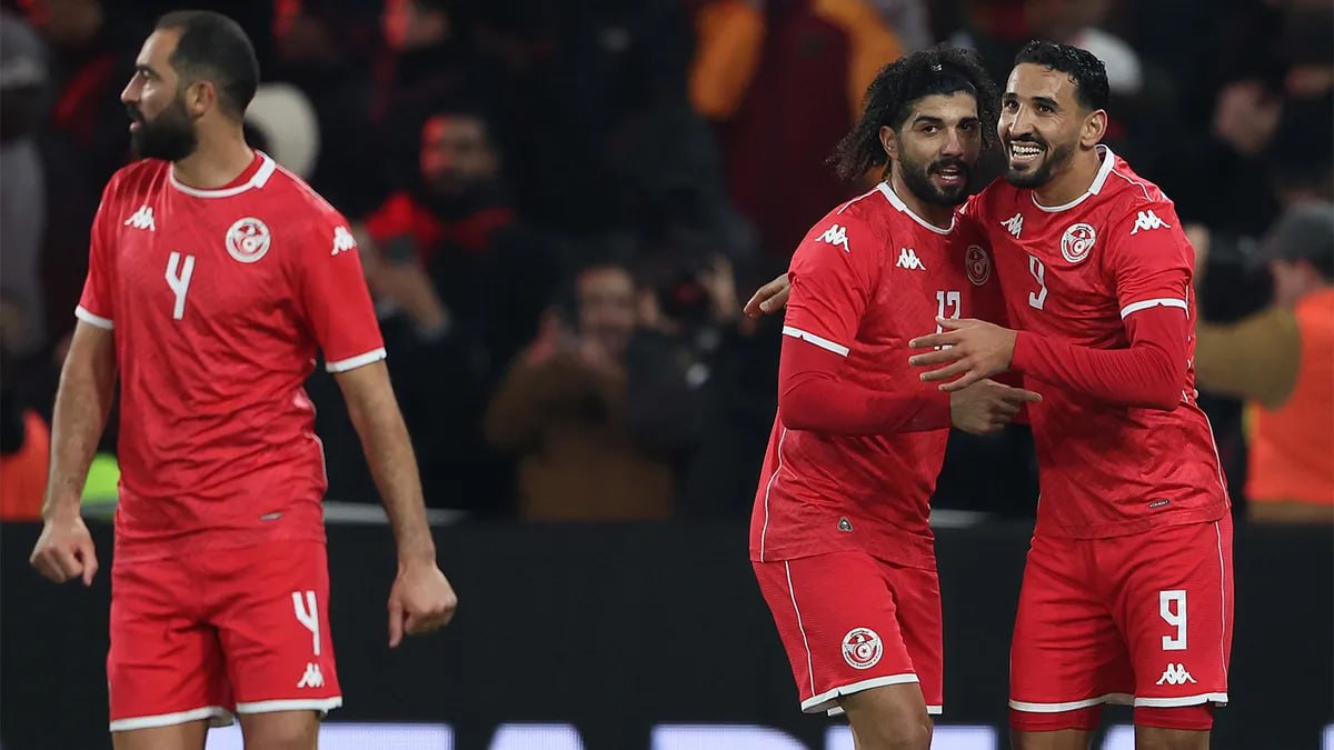 Гол форварда Динамо Мх помешал сборной Бразилии победить Тунис в товарищеском матче Сборная Бразилии сыграла вничью с командой Туниса в товарищеском матче на стадионе в Лилле Франция Африканцы открыли счет на 23 й минуте отличился нападающий махачкалинского Динамо Хазем Мастури В конце первого тайма бразильцы отыгрались Эстевао реализовал пенальти 44 Во второй 45 минутке голов забито не было итоговый счет ничья 1 1 Отметим что бразильский вингер петербургского Зенита Луис Энрике вышел на замену на 79 й минуте но не отметился ничем примечательным